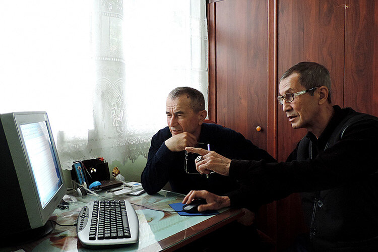 Агзам Тургунов и Дилмурод Саидов. Фото "Ферганы"