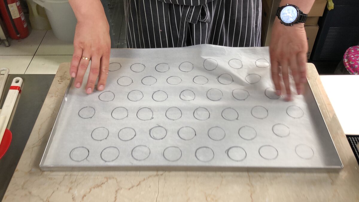 трафарет для макаронс