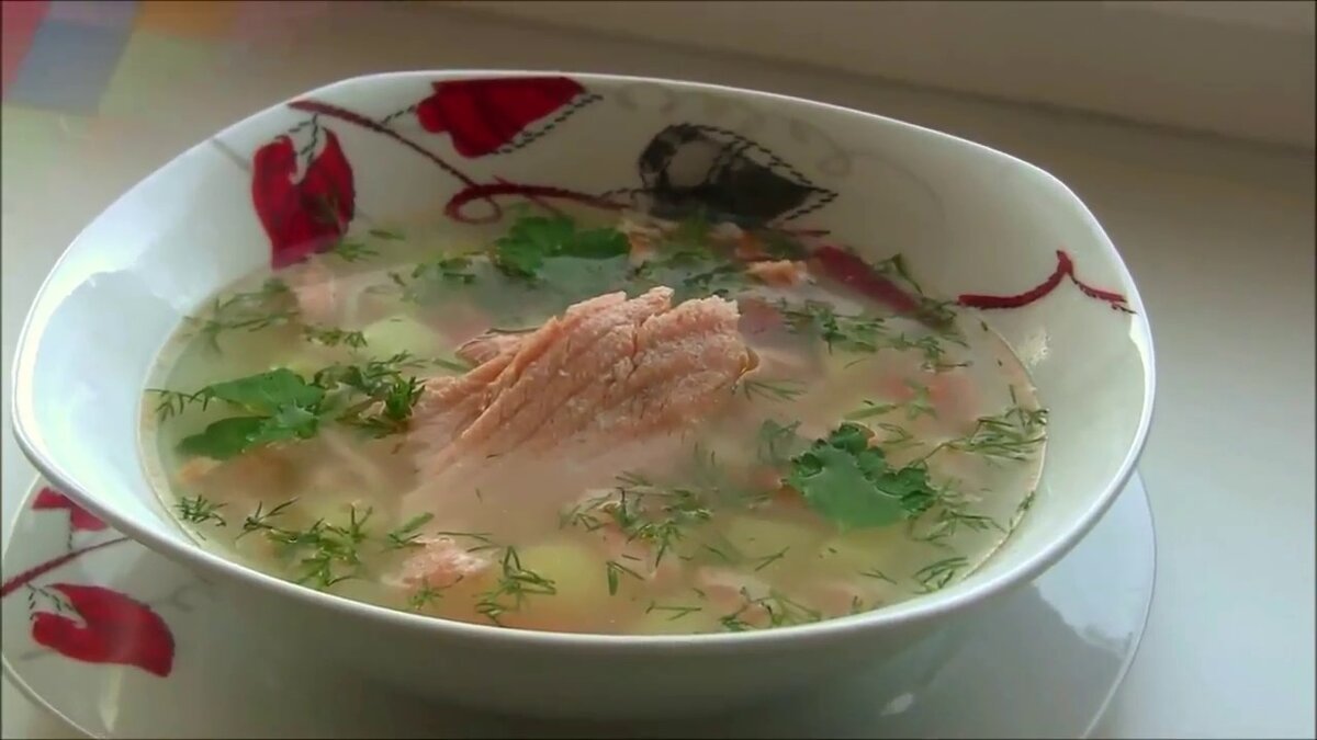 Вкусный суп из красной рыбы и сливок