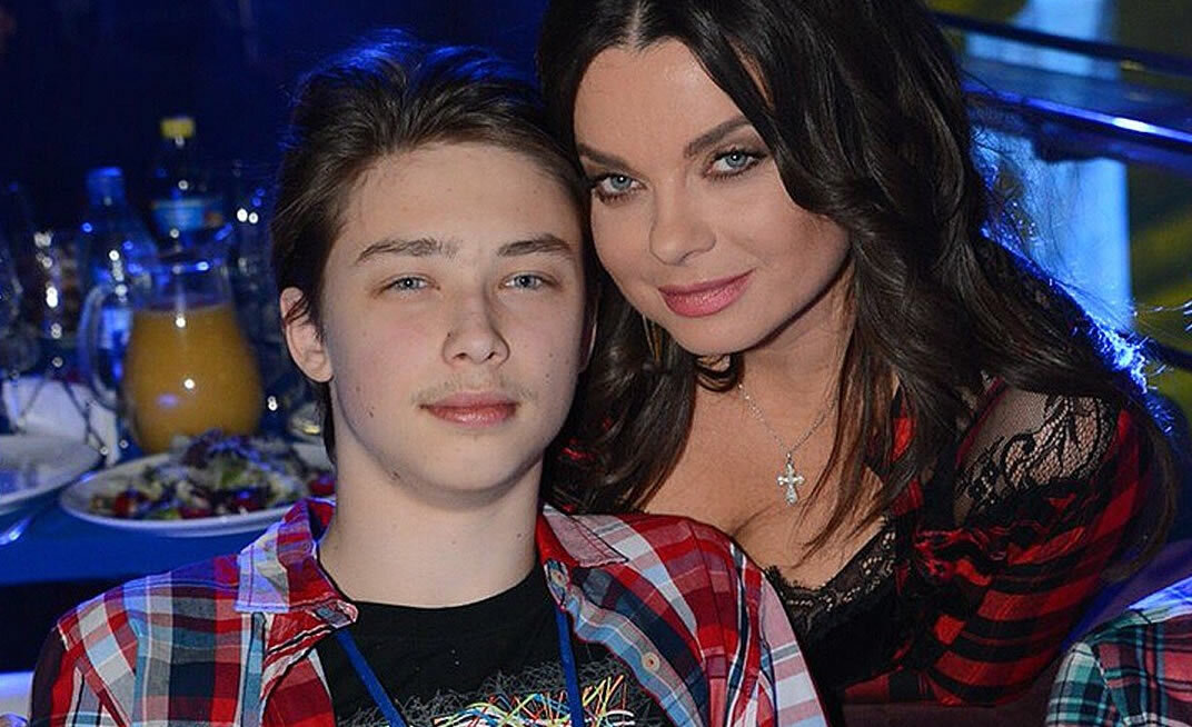 архип сын наташи королевой и сергея глушко. сын королевой и тарзана. сын натальи королевой глушко. мелисса волынкина невеста архипа глушко. сын натальи королевой глушко.