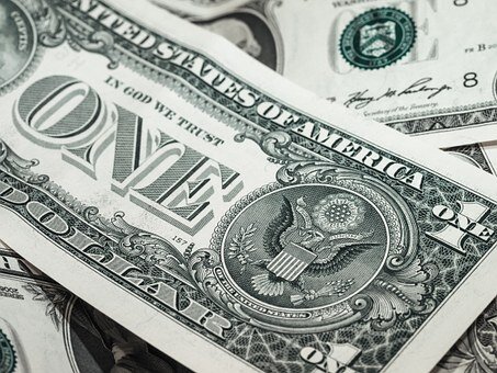 https://cdn.pixabay.com/photo/2015/09/15/15/53/bank-note-941246__340.jpg