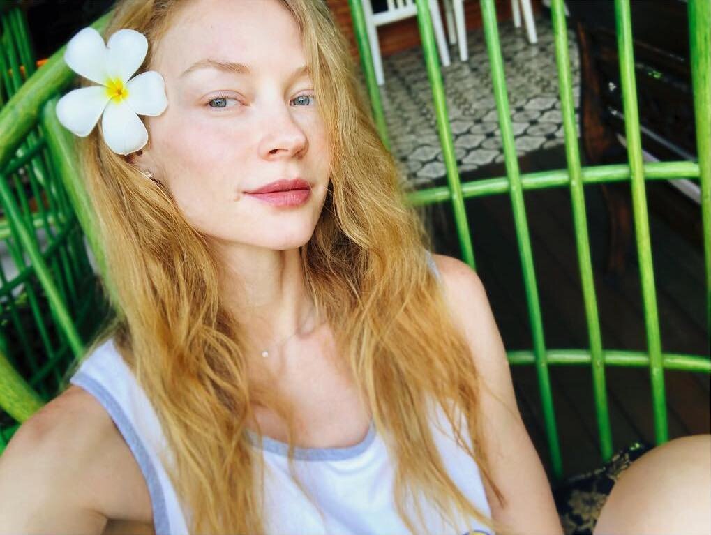 Перманентный макияж губ имеется