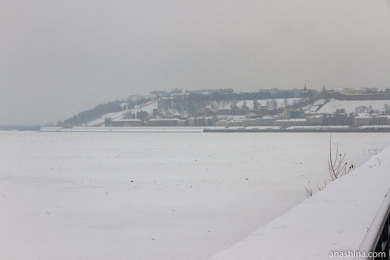 Вид со Стрелки на Нижегородский кремль
