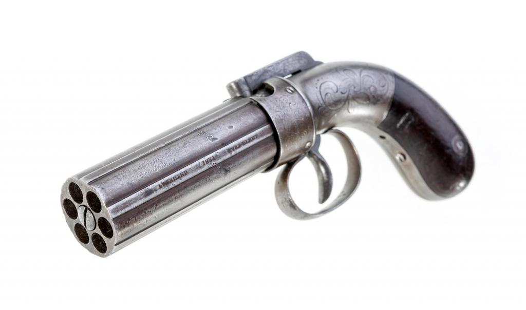 Револьвер появился примерно в 1820-1830 годы