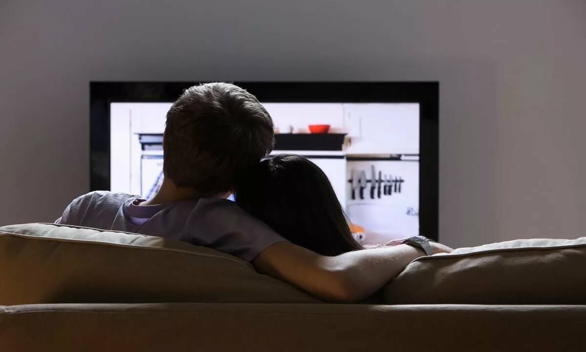 Так сложно порой выбрать фильм, чтобы он понравился обоим!