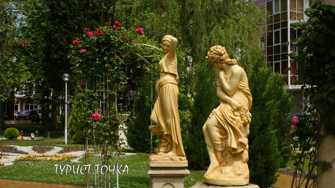 Скульптуры