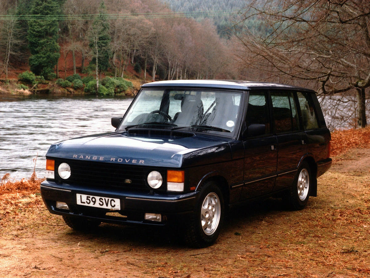 Ленд ровер 1 поколение. Range Rover 1. Range Rover 1 поколения. Рендж Ровер 1 покол. Рендж Ровер 1988.