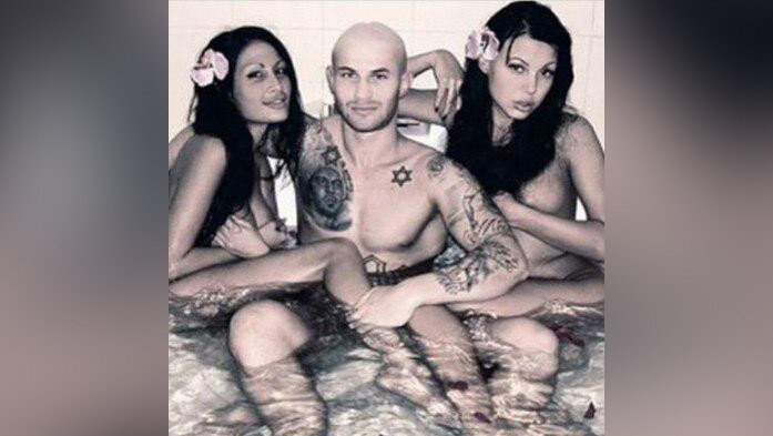 Джиган с Самойловой и ещё одной девицей в сауне