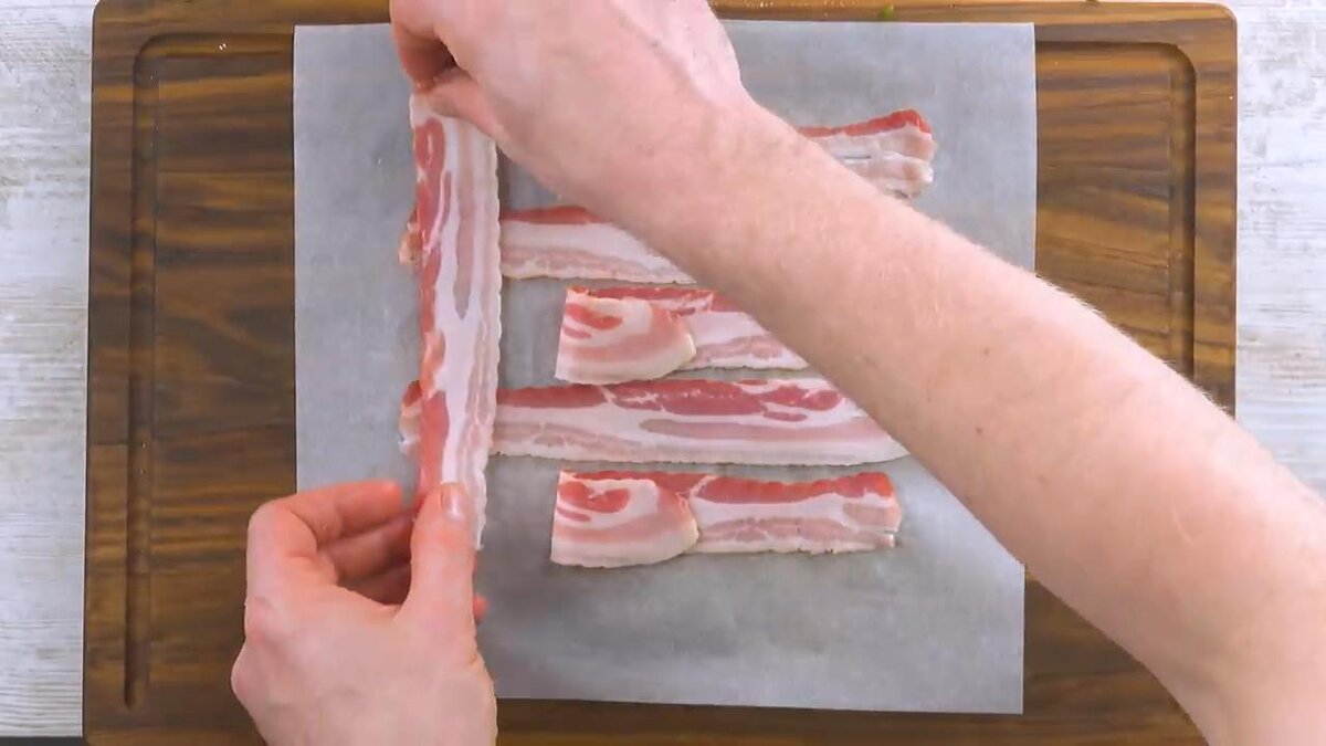 Мясной пирог "Пасхальное яйцо".