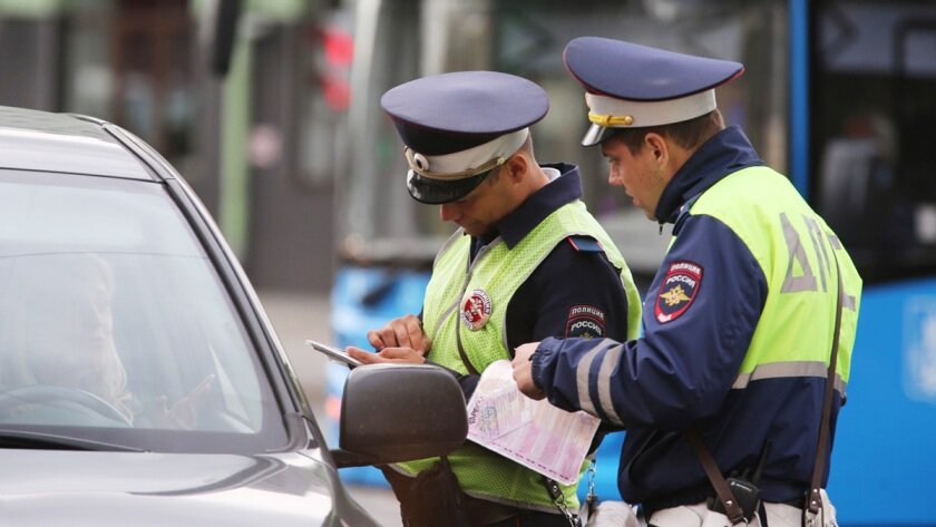 В любом бланке протокола об административном правонарушении есть графа для объяснения водителя.-2