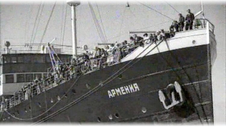 Теплоход «Армения». Фото: planetaarmenia.ru