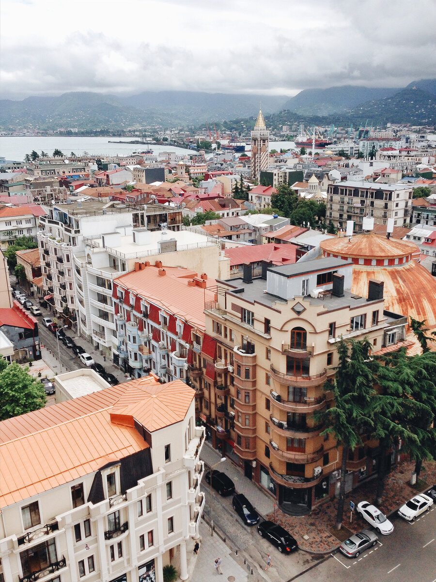 Старую часть города и прилегающие к нему районы давно привели в порядок. Это же визитная карточка города. Фото из личного архива