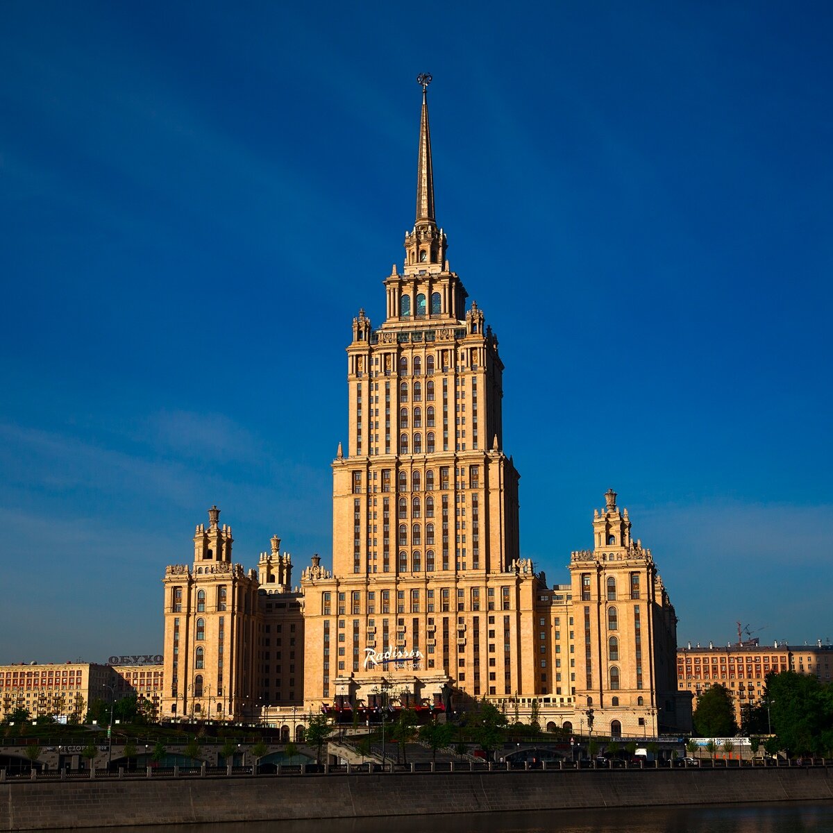 Гостиница украина в москве фото здания
