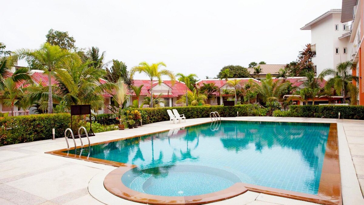 Dome Resort 3*