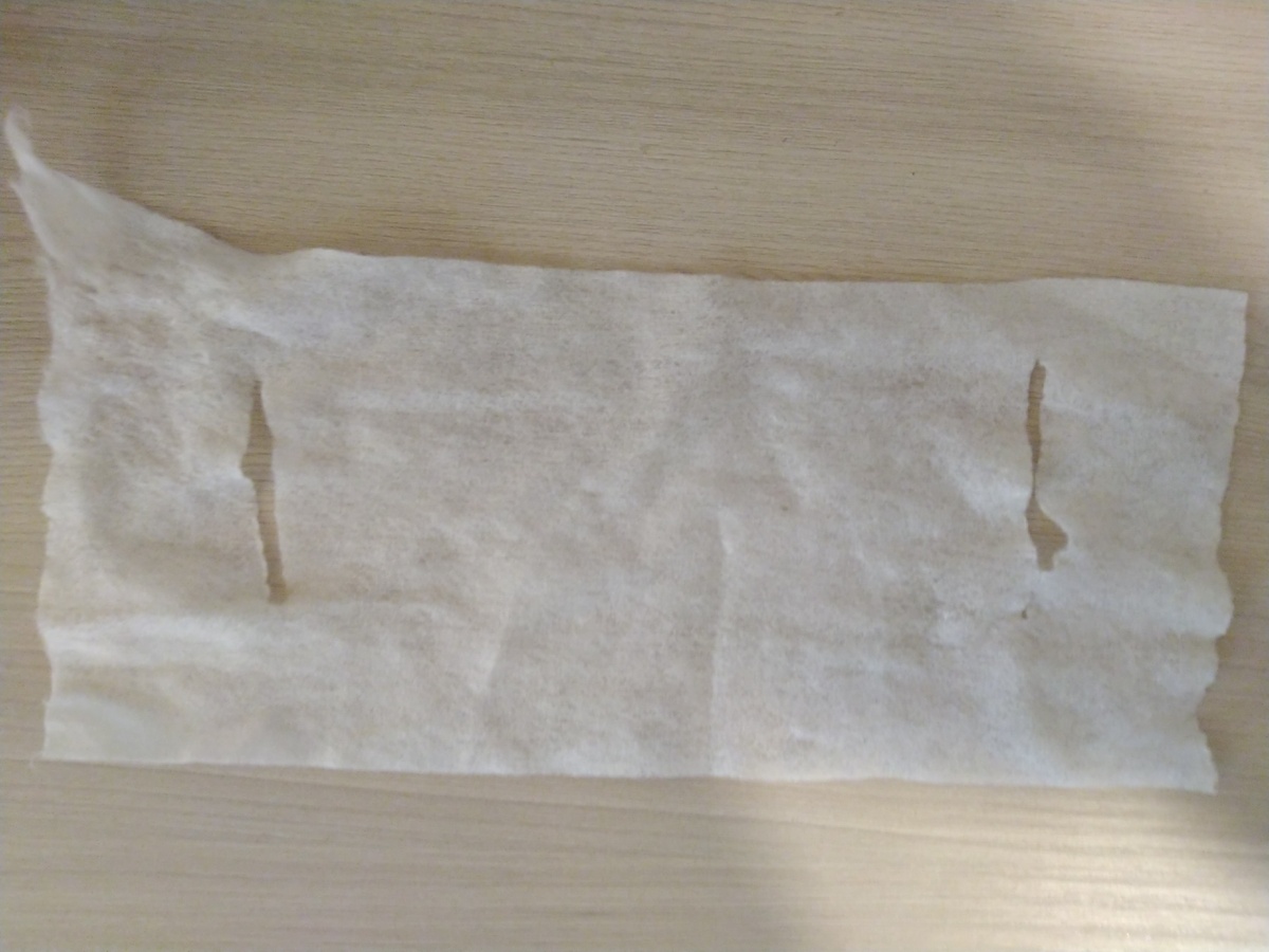 Вот эту салфетку магазин выдаёт за средство индивидуальной защиты