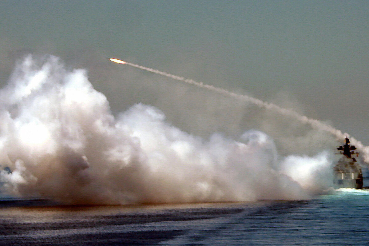 Гиперзвуковая крылатая ракета "циркон". Циркон ракета. Ракета 3м22. Гиперзвуковая противокорабельная крылатая ракета «циркон». Ракета 3м22 циркон.