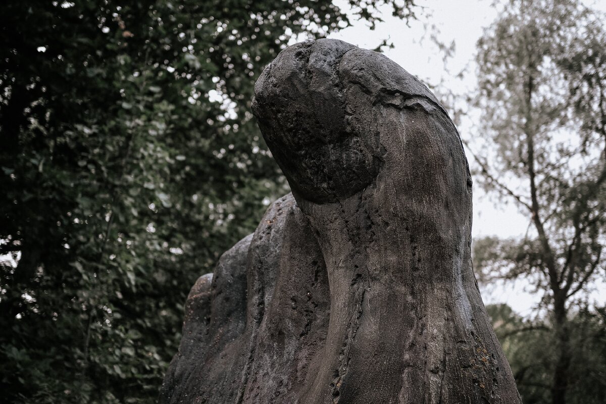 Нога Колокшинского истукана