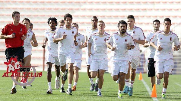 Александр Меркель в составе главной команды  «Милана» на тренировке