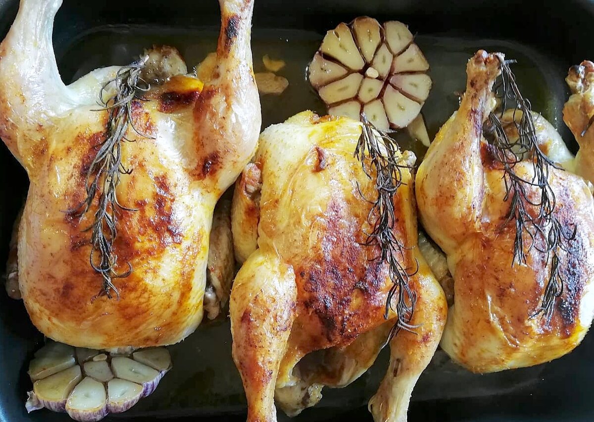 Цыпленок запеченный целиком в рукаве в духовке