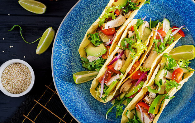 тако с курицей 