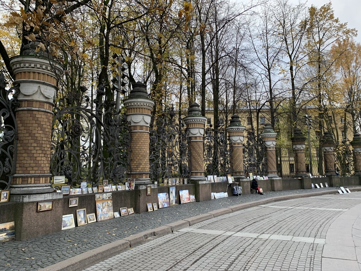 Ворота Михайловского сада