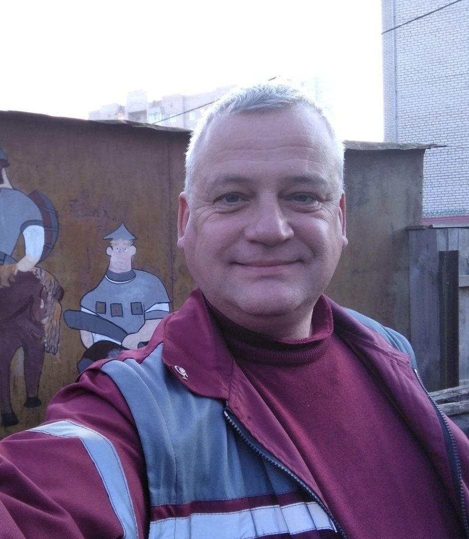 Посвящено всем безвременно погибшим медикам в борьбе с эпидемией