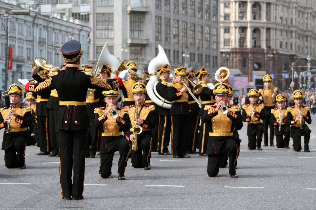 Military music. Военный оркестр. Парад оркестров. Духовой оркестр на параде. Форма военного оркестра.