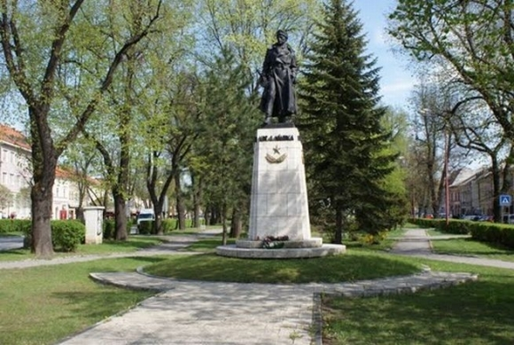 Памятник Яну Налепке в словацком городе Спишска-Нова-Вес
