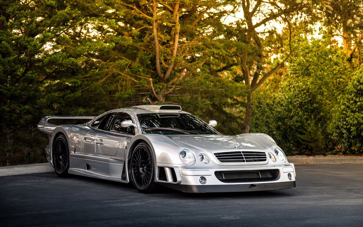 “Mercedes CLK-GTR”