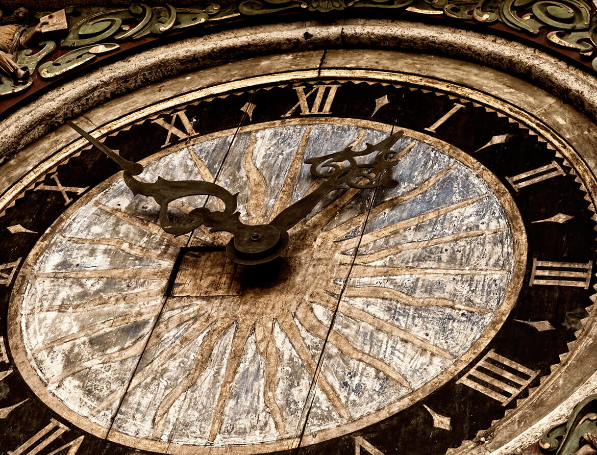 старинные часы