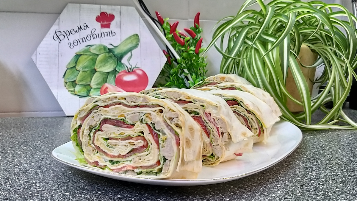 Рулет из лаваша с зеленью: простой и вкусный рецепт