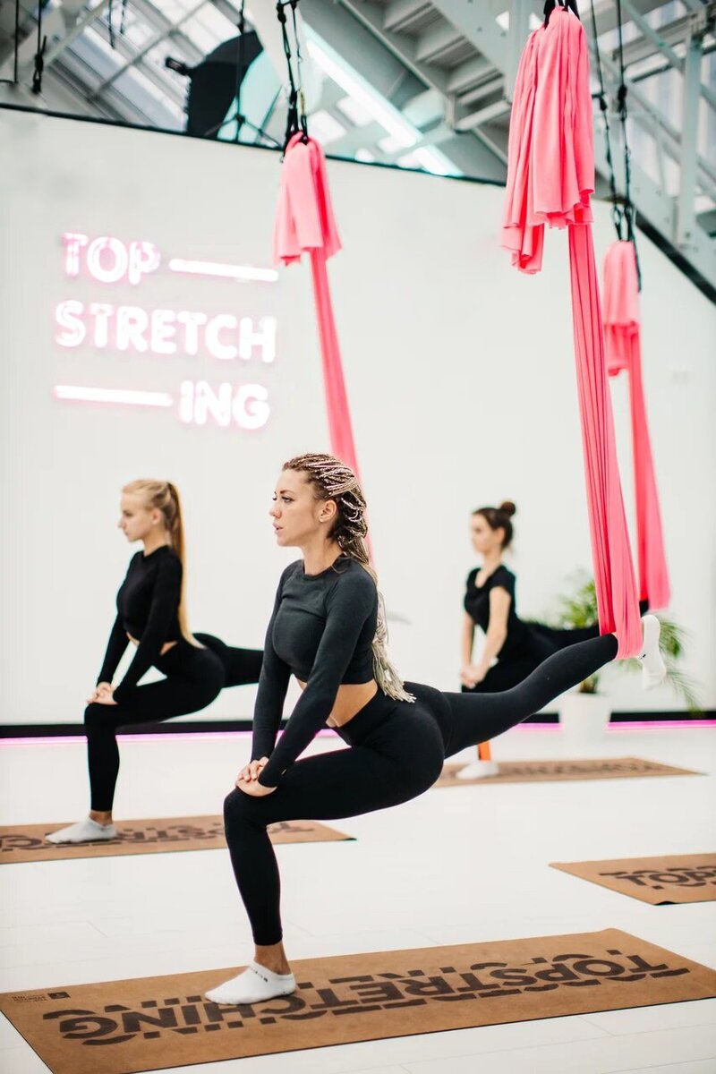 Тренировка по аэростретчингу (Фото: https://topstretching.com/)