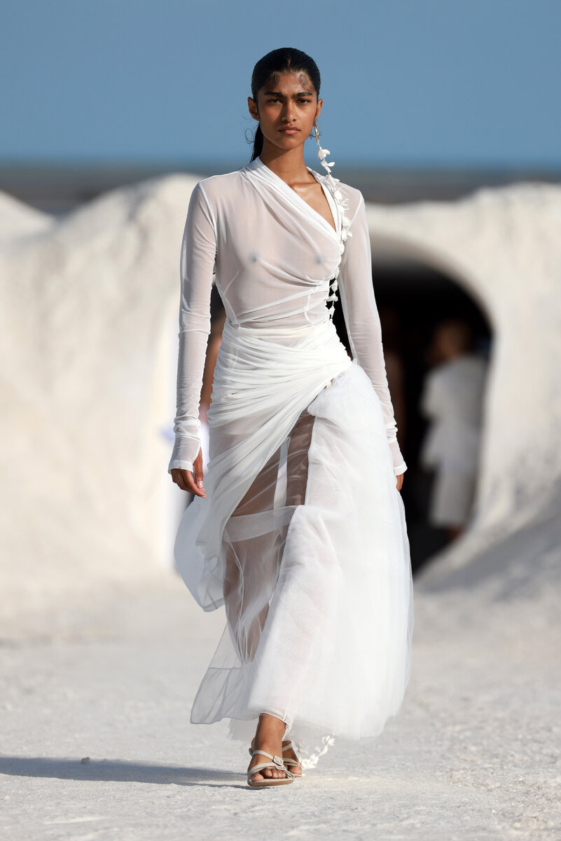     Jacquemus осень-зима 2022/23