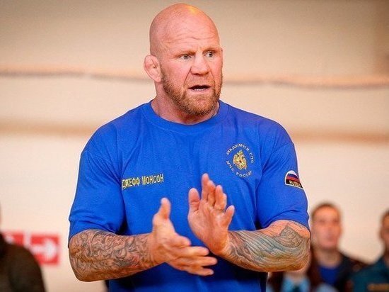    twitter.com/JeffMonson