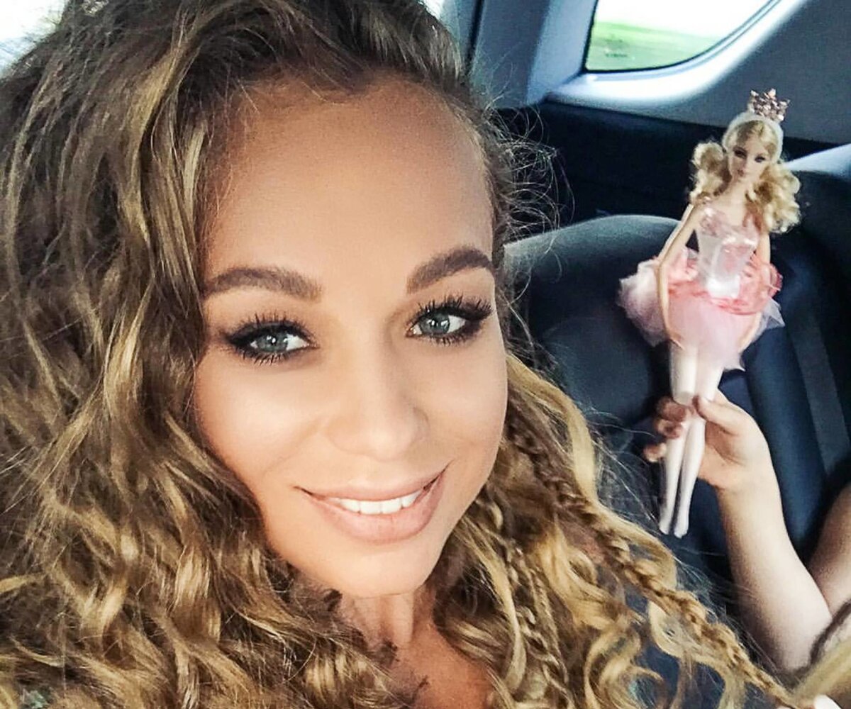     «Вторая Ани Лорак»: украинская певица Яна Соломко подверглась травле из-за выступлений в Москве