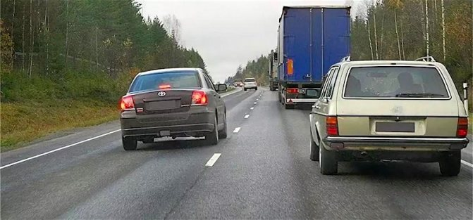 Завершение обгона через сплошную линию