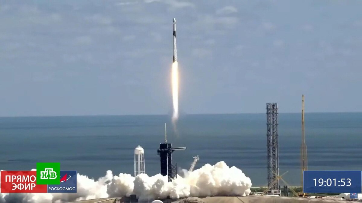    Американский корабль Crew Dragon с россиянкой на борту вышел на орбиту