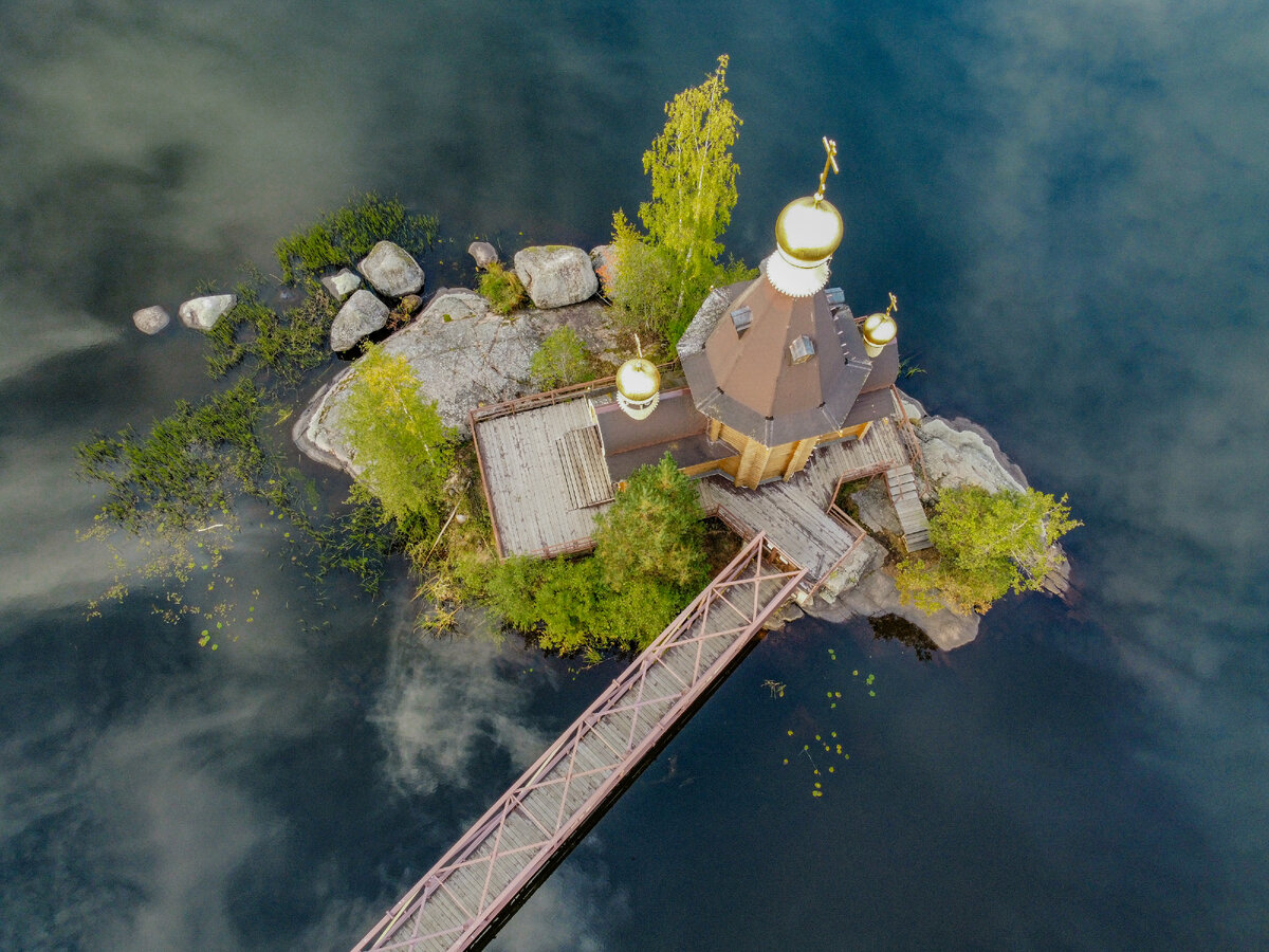 Маленький Храм на скале, посреди реки! Храм Андрея Первозванного на Вуоксе.  | Илья Вальнер | Дзен