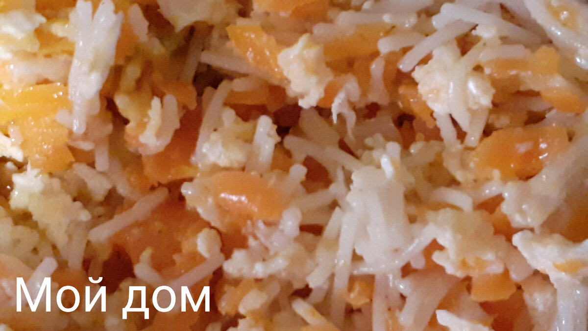 Вермишель, морковь, лук и яйцо