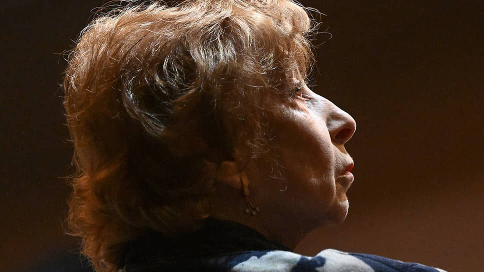 Фото: Александр Казаков / Коммерсантъ📷Лия Ахеджакова