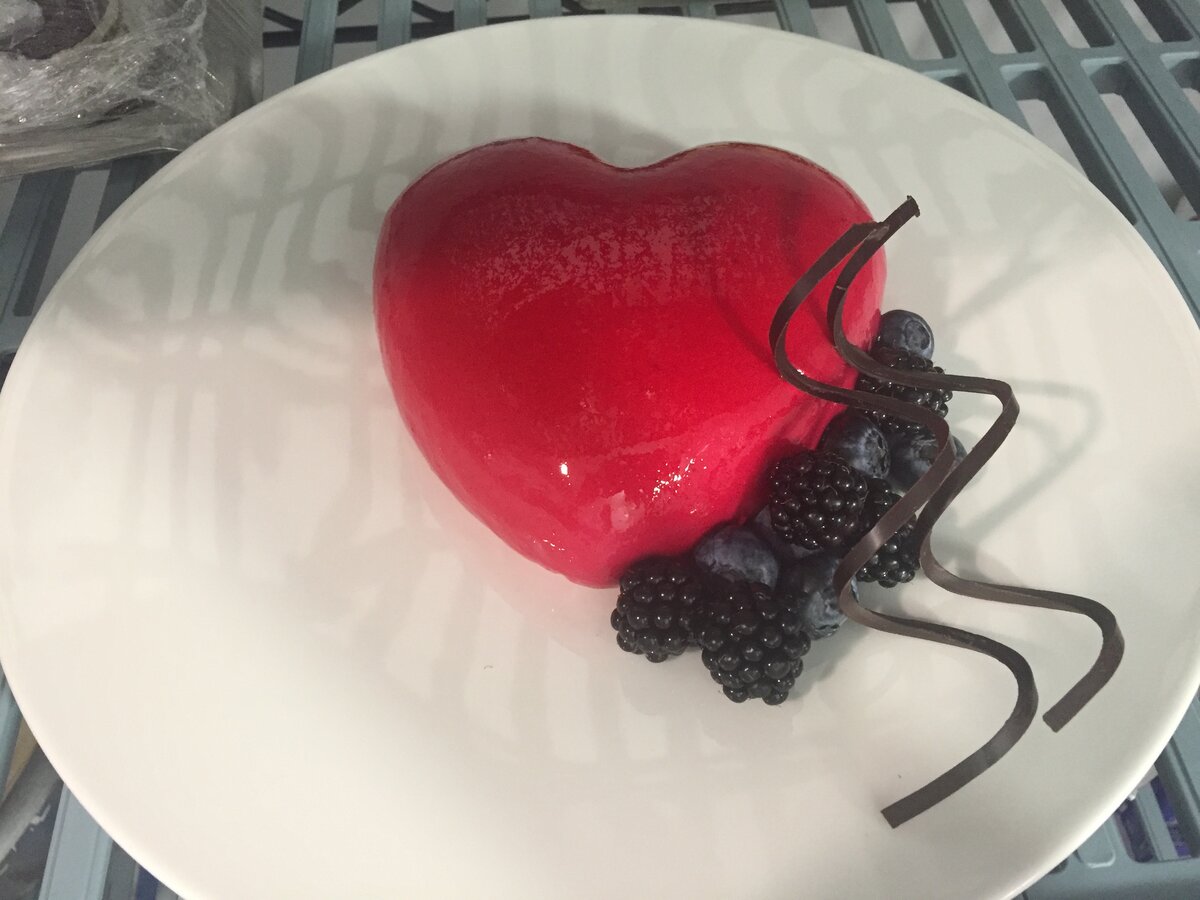 Зарплата должна быть соразмерна интенсивности труда, казалось бы...