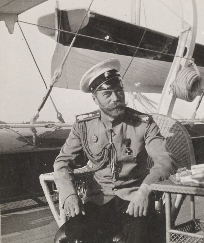 Николай Второй на борту императорской яхты "Стрела" (1910-е)