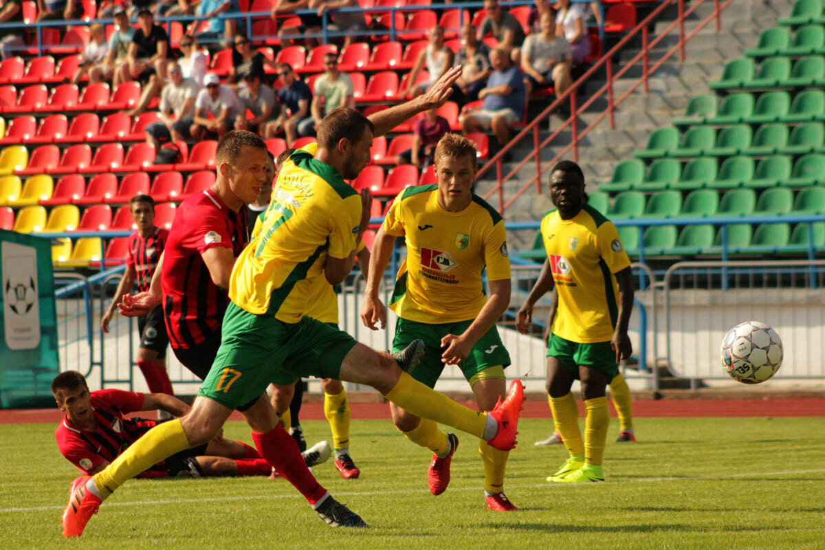 Чемпионат Белоруссии по футболу: Неман - Белшина