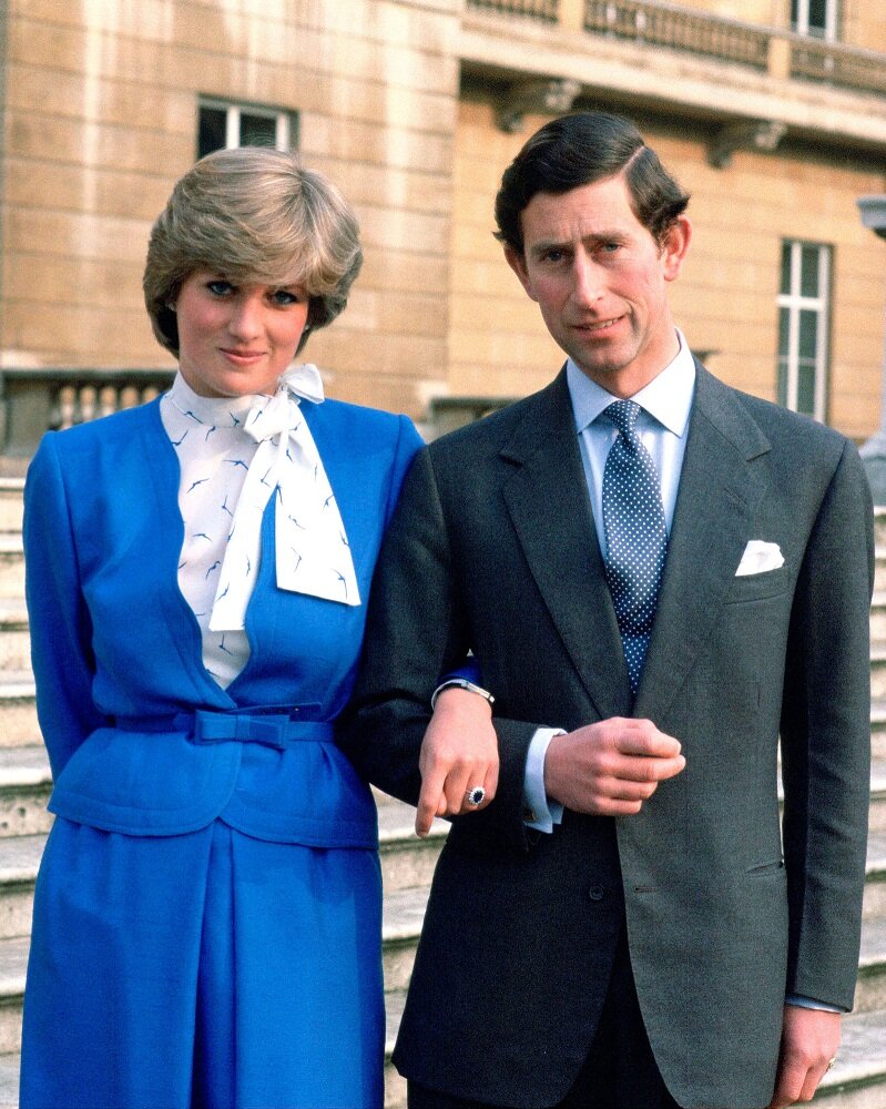 Диана и Чарльз в день помолвки