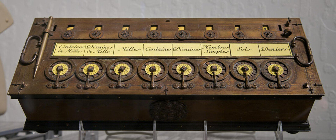 Аппарат Паскаля – первый компьютер 