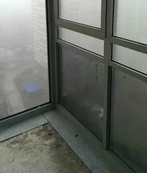 Почему замерзают пластиковые окна изнутри на балконе