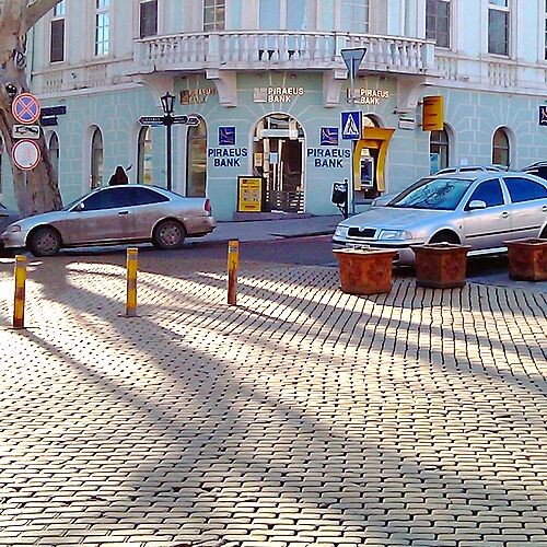 Прочность, долговечность и другие преимущества тротуарной плитки уже проверены веками. Подтверждением тому является множество улочек и площадей Европы.