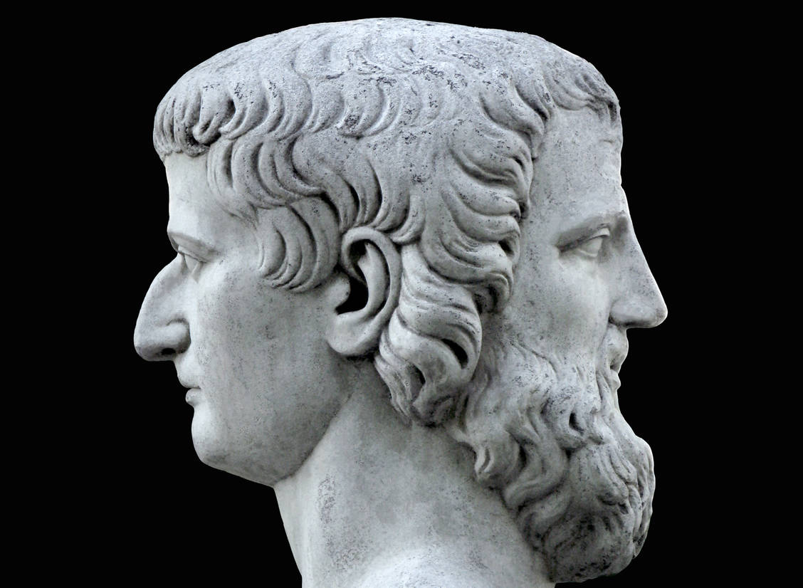 Двуликий Янус. Античное божество с лицами юноши и старца. Символизировал Начало и Конец. В его честь назван Январь, первый месяц после дня зимнего солнцестояния. (Фото из открытого источника).