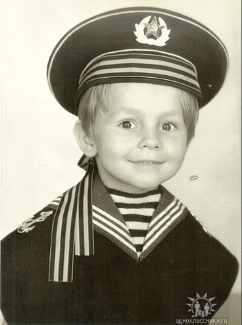 Это я в 4 года