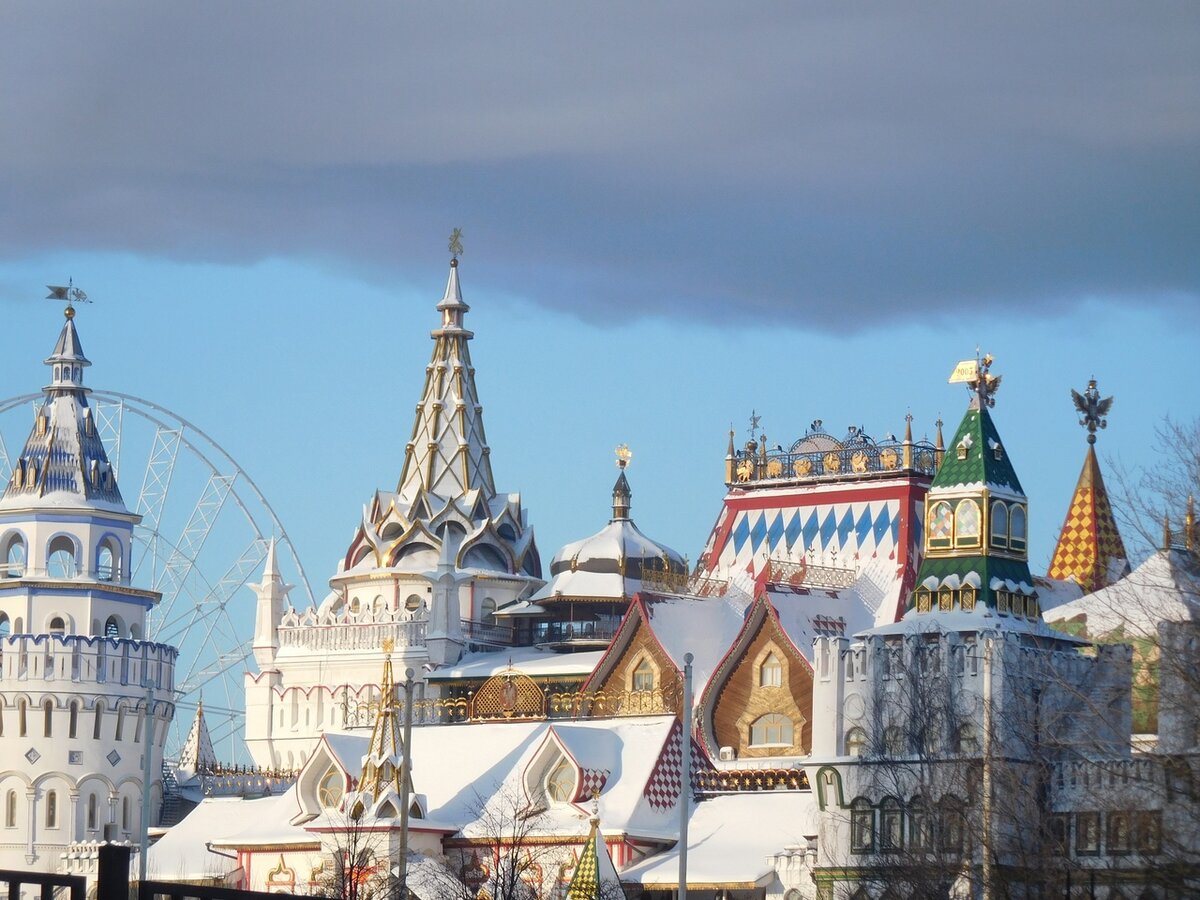 Измайлово. Вернисаж Москва. Вернисаж в Измайлово зима. Измайловский рынок зимой.